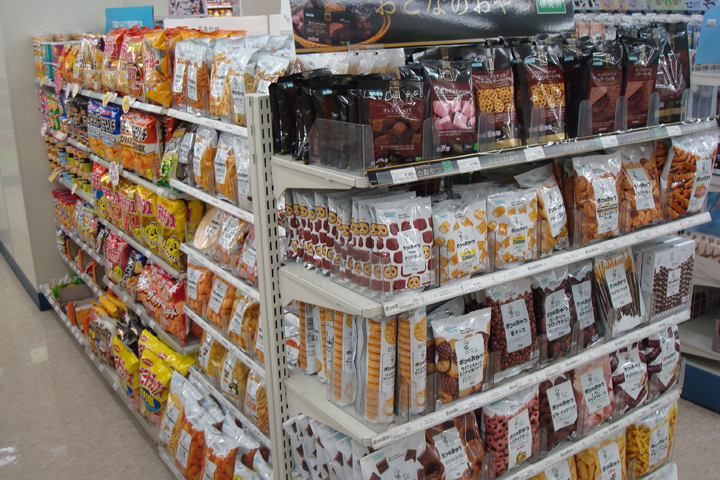 ファミリーマート 綾瀬西口店