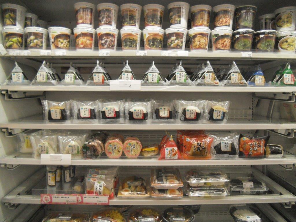 ファミリーマート　綾瀬駅東口店