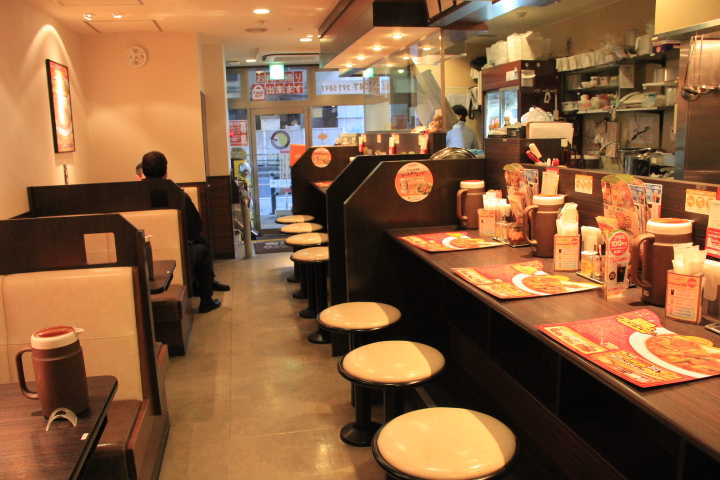 カレーハウスCoCo壱番屋　東京メトロ行徳駅前店