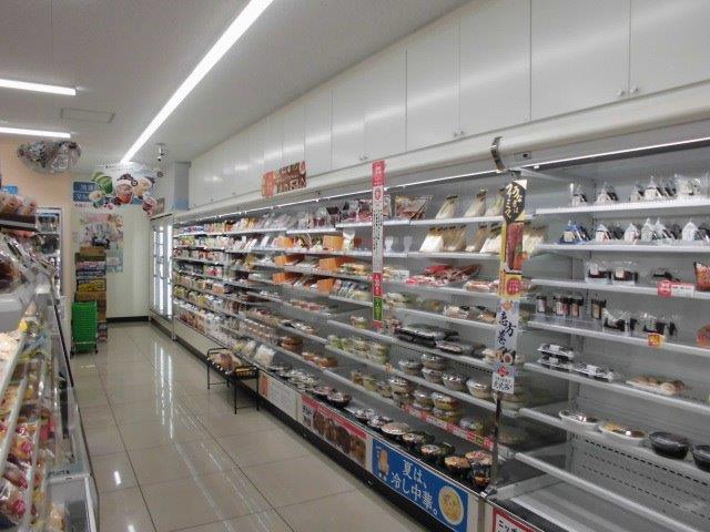 ファミリーマート浦安駅東口店