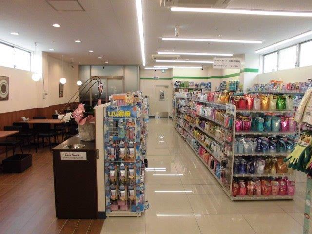 ファミリーマート・ニーズ浦安店