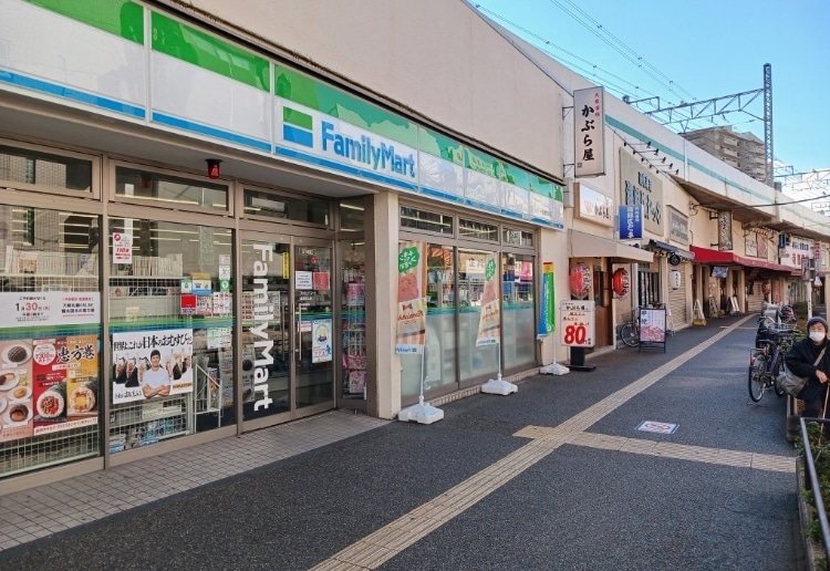 綾瀬駅周辺高架下